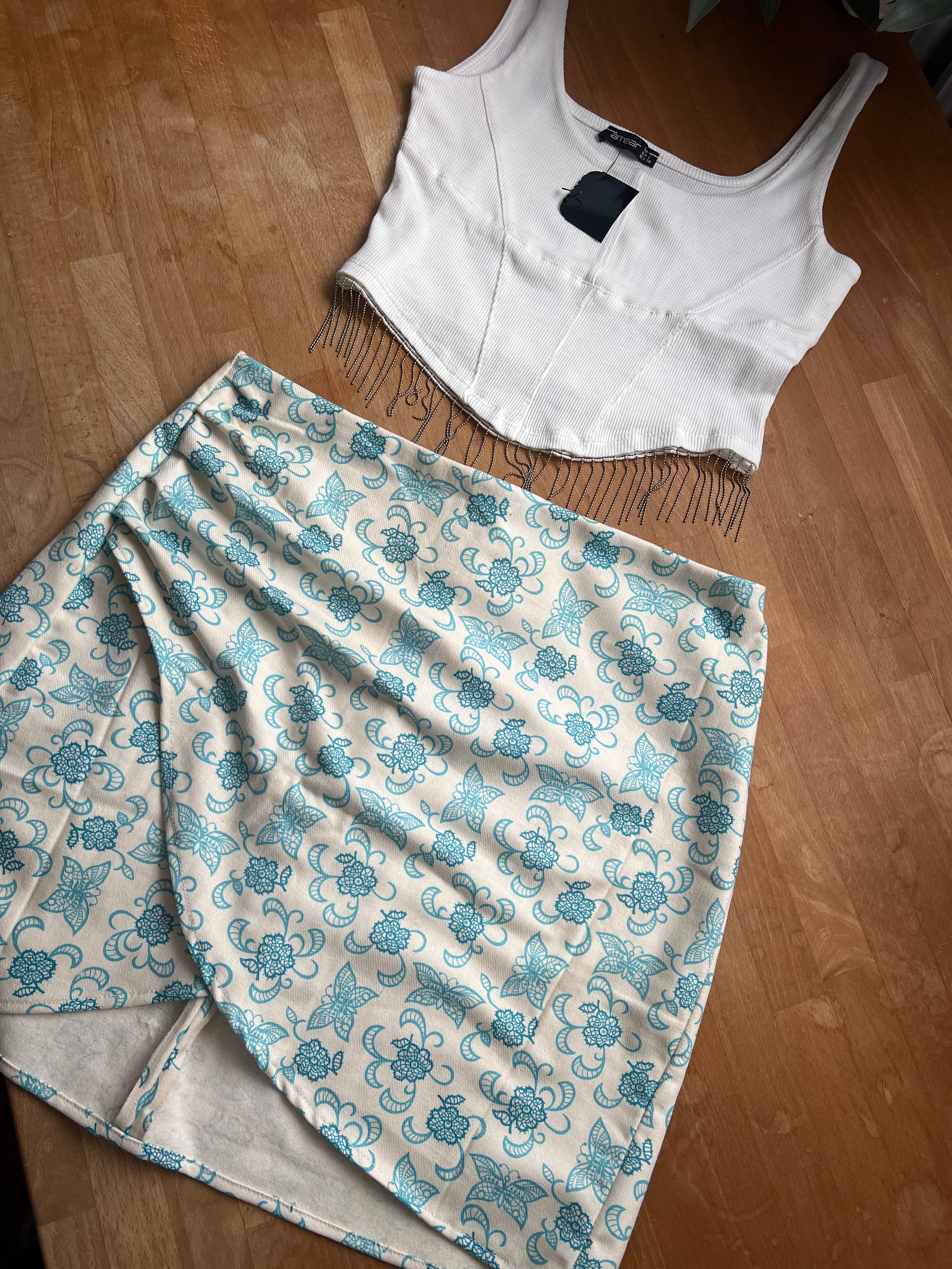 🌸 Handmade Blue Floral Skirt
L Size